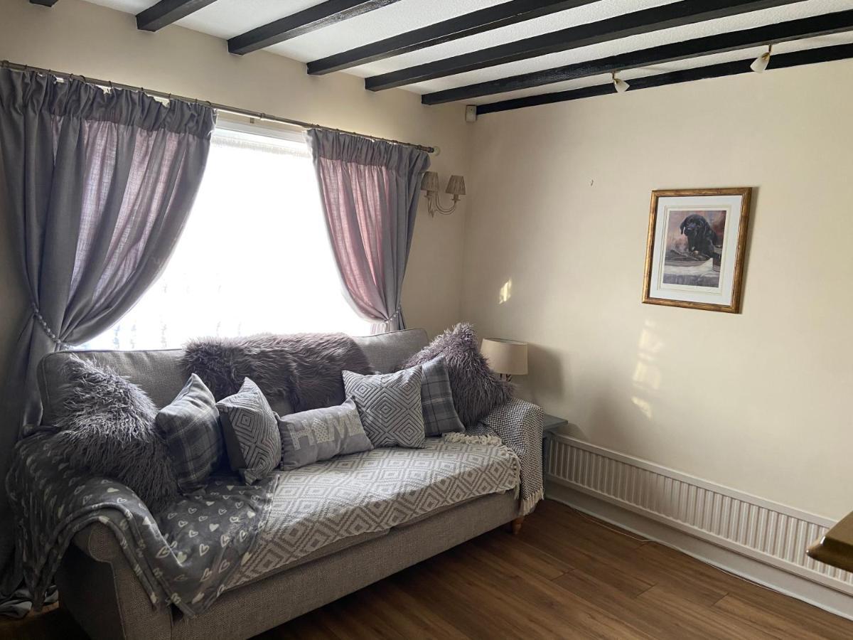 Cosy Cottage Great Bentley Near Station And Shops Εξωτερικό φωτογραφία